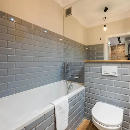 Stylish Cozy Flat In Center ורשה